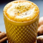 leite de coco com cúrcuma