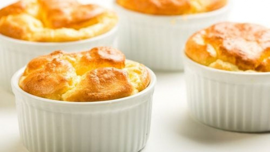 pão de queijo na caneca