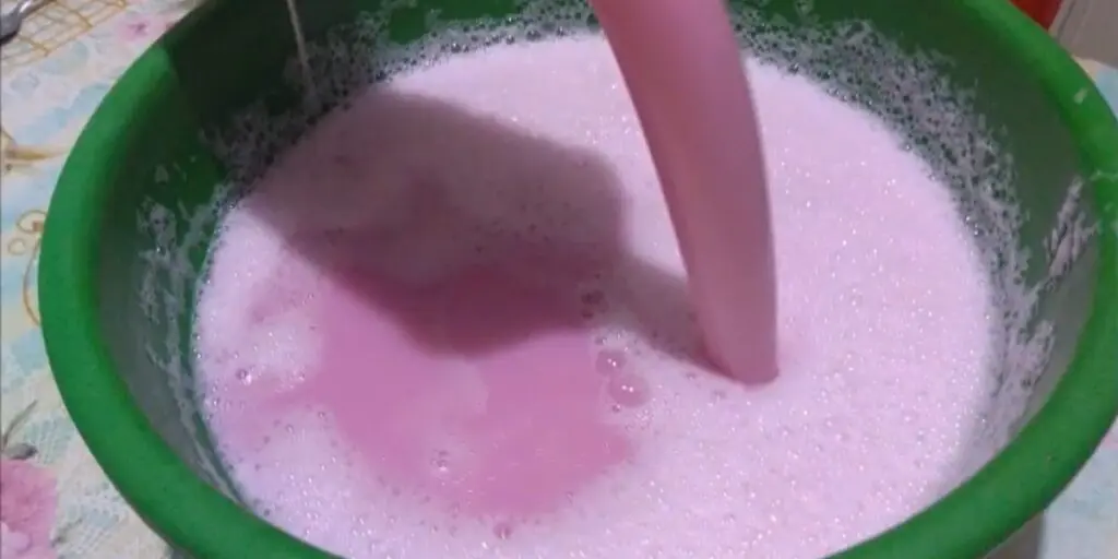 sabão líquido de rosas feito em casa