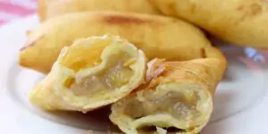 Torta de banana com canela