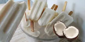 picolé de coco e massa de coco